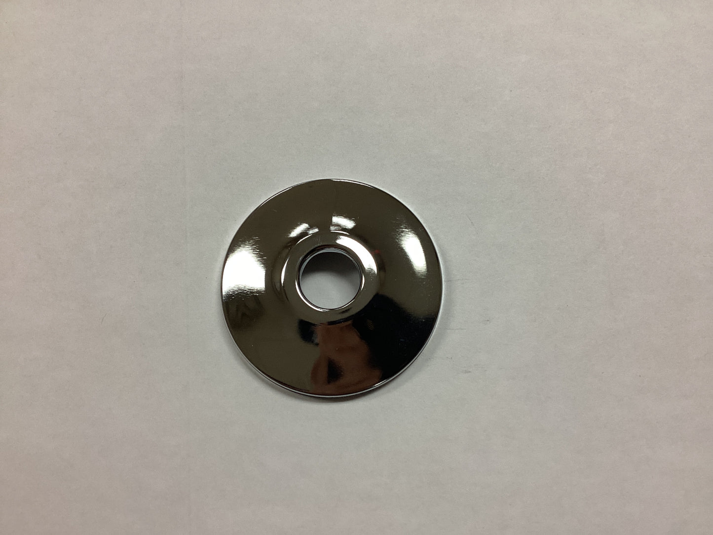 1/2 ESCUTCHEON COPPER 1611004